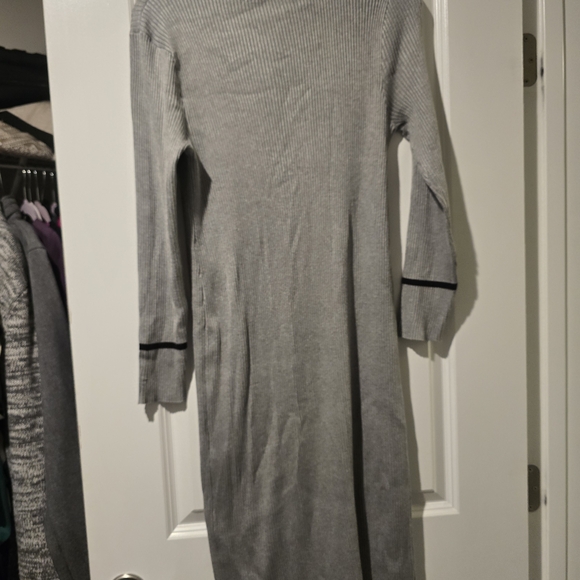 DKNY Gray Long Cardigan with Black Accents - Picture 3 of 3